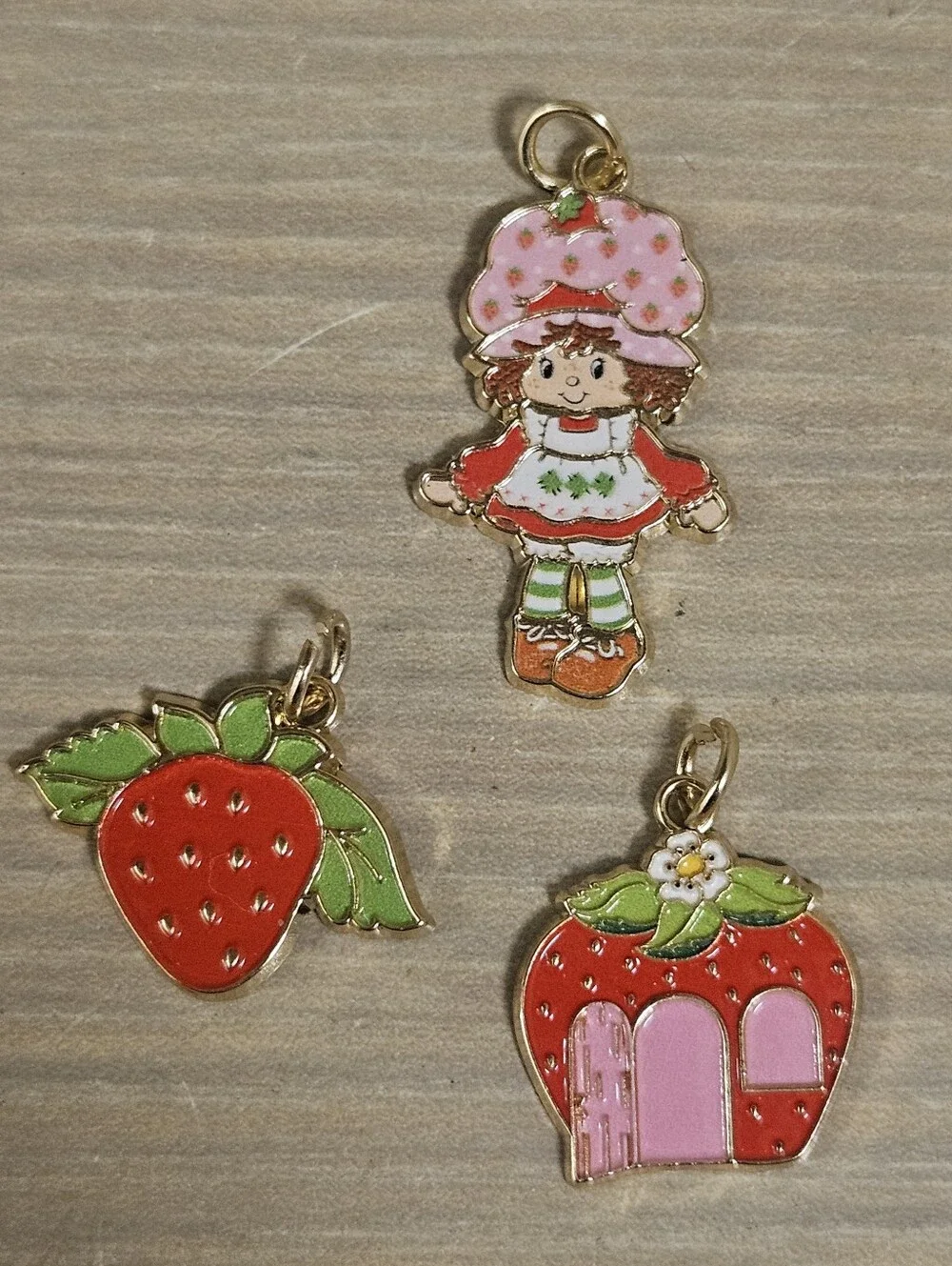LOT OF 3 Strawberry Shortcake Pendants Charms Gold Tone Jewelry Making Dolll Set